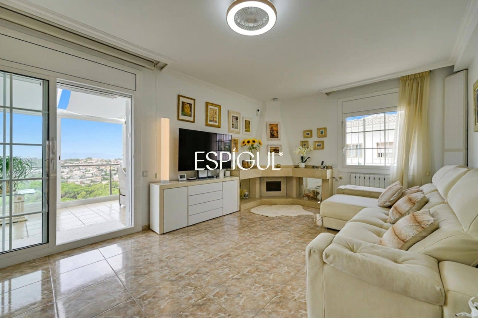 5 bedroom Villa for sale in Rubi with pool - € 810,000 (Ref: 10016128)
