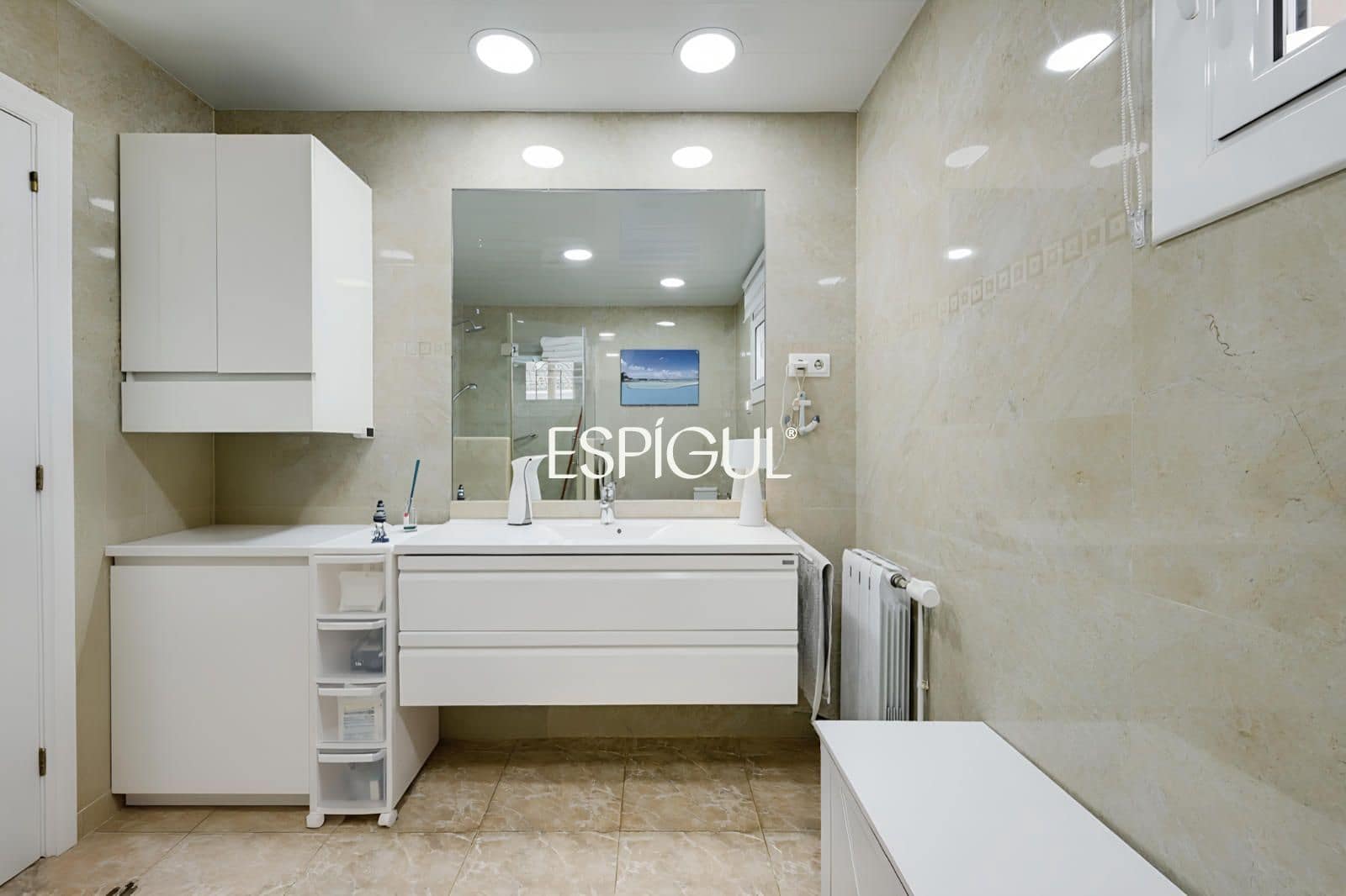 5 bedroom Villa for sale in Rubi with pool - € 810,000 (Ref: 10016128)