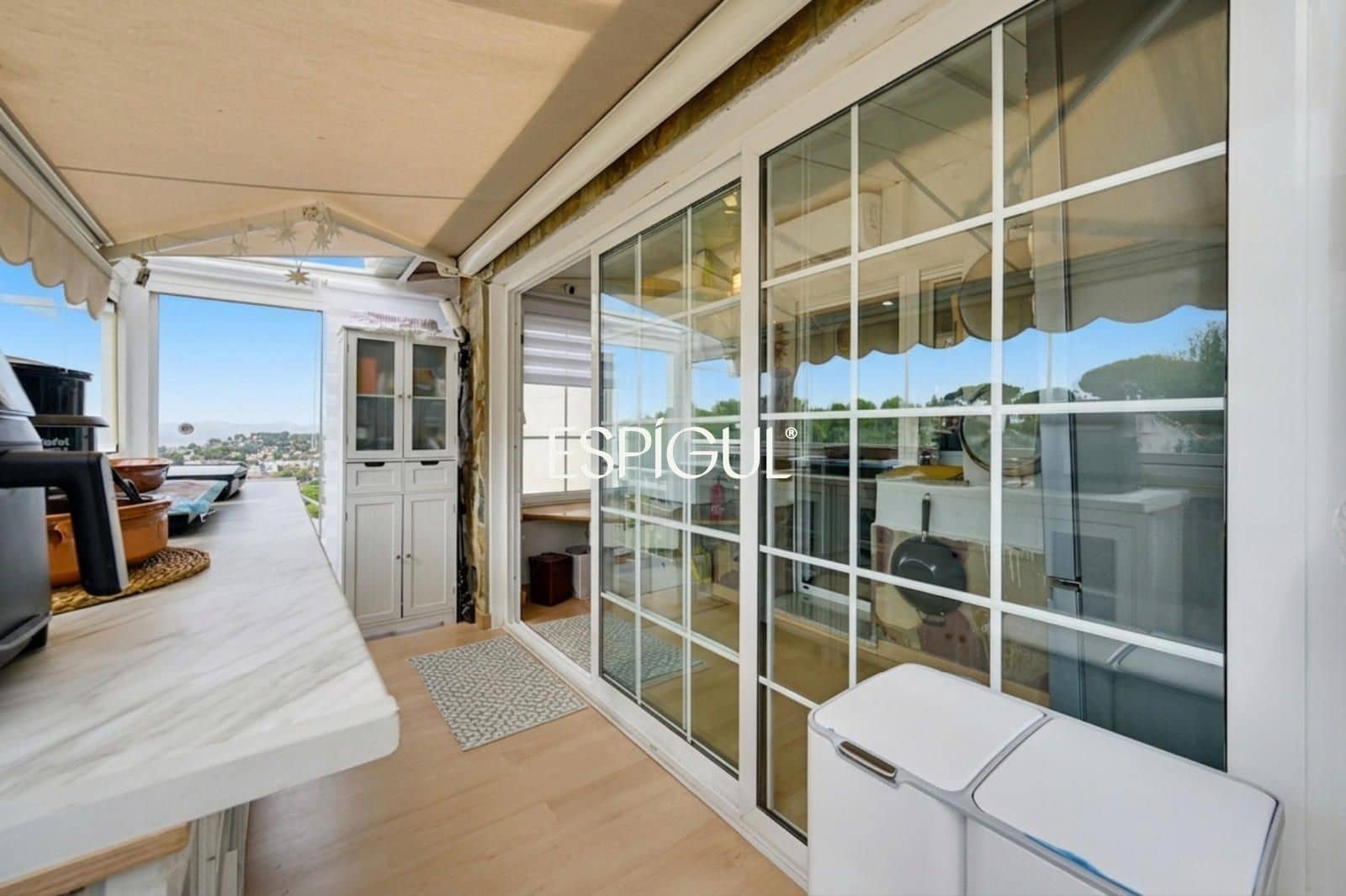 5 bedroom Villa for sale in Rubi with pool - € 810,000 (Ref: 10016128)