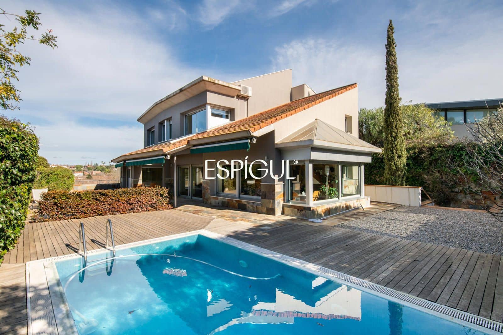 6 soverom Villa til salgs i Sant Cugat del Valles med svømmebasseng garasje - € 1 980 000 (Ref: 10016132)