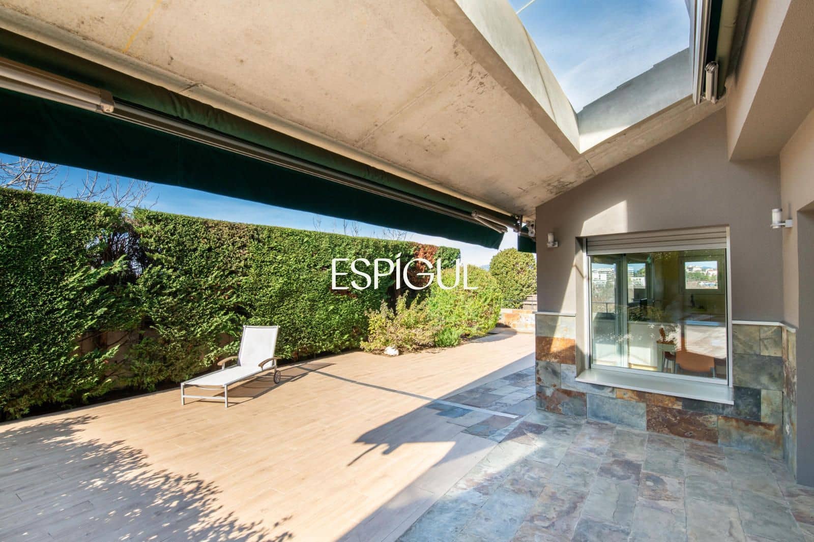 6 soverom Villa til salgs i Sant Cugat del Valles med svømmebasseng garasje - € 1 980 000 (Ref: 10016132)