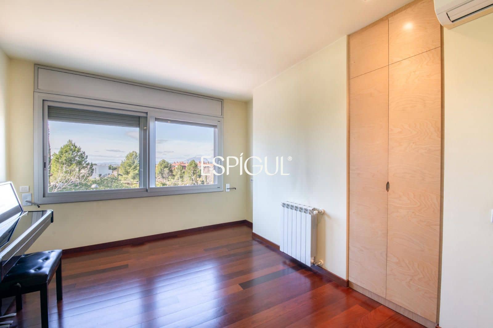 6 soverom Villa til salgs i Sant Cugat del Valles med svømmebasseng garasje - € 1 980 000 (Ref: 10016132)