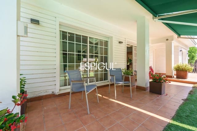 Chalet de 5 habitaciones en Valldoreix, Sant Cugat del Vallès en venta con piscina garaje - 1.890.000 € (Ref: 10016134)