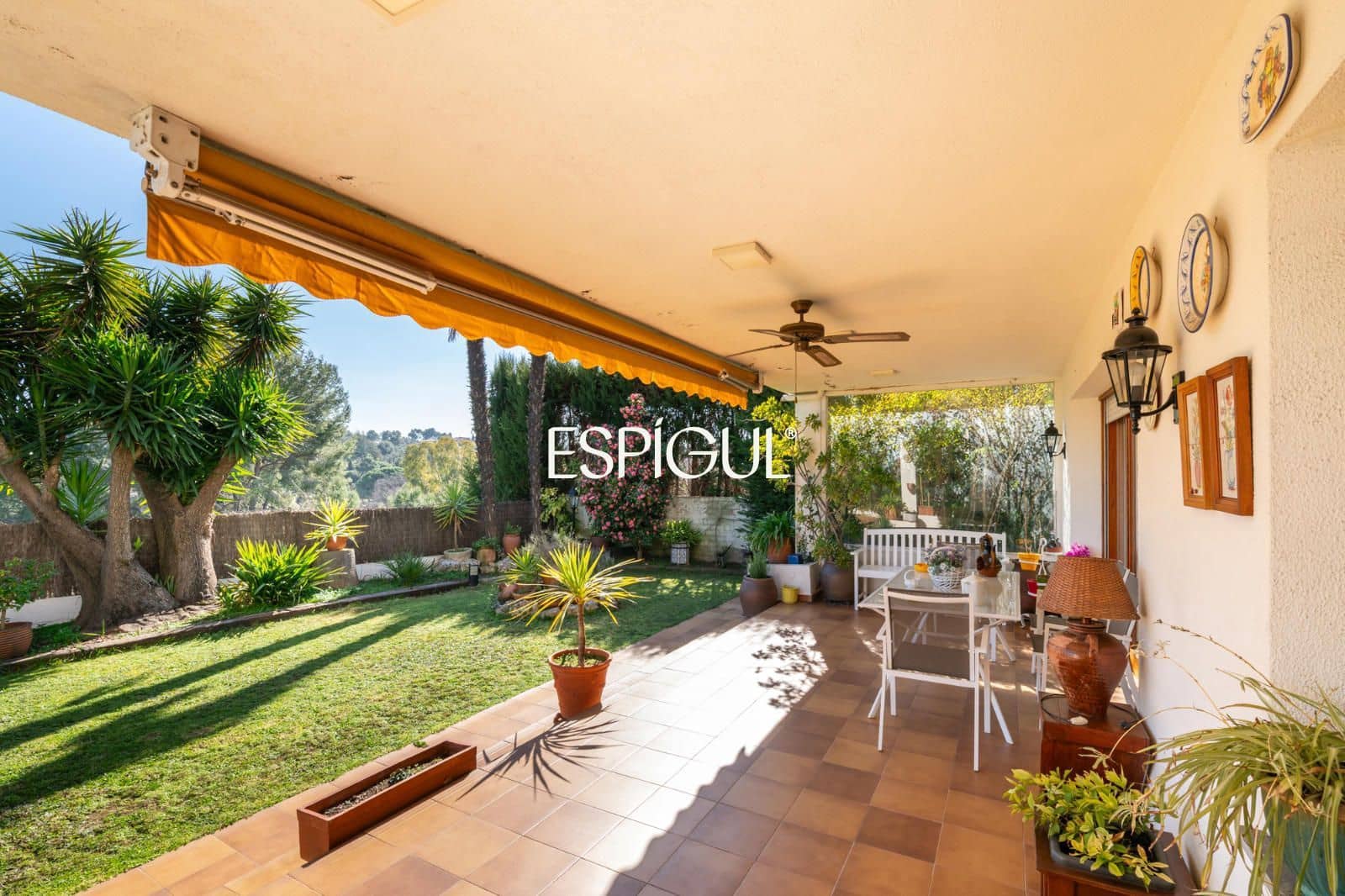 7 sypialnia Willa na sprzedaż w Sant Cugat del Valles z basenem garażem - 1 950 000 € (Ref: 10016135)