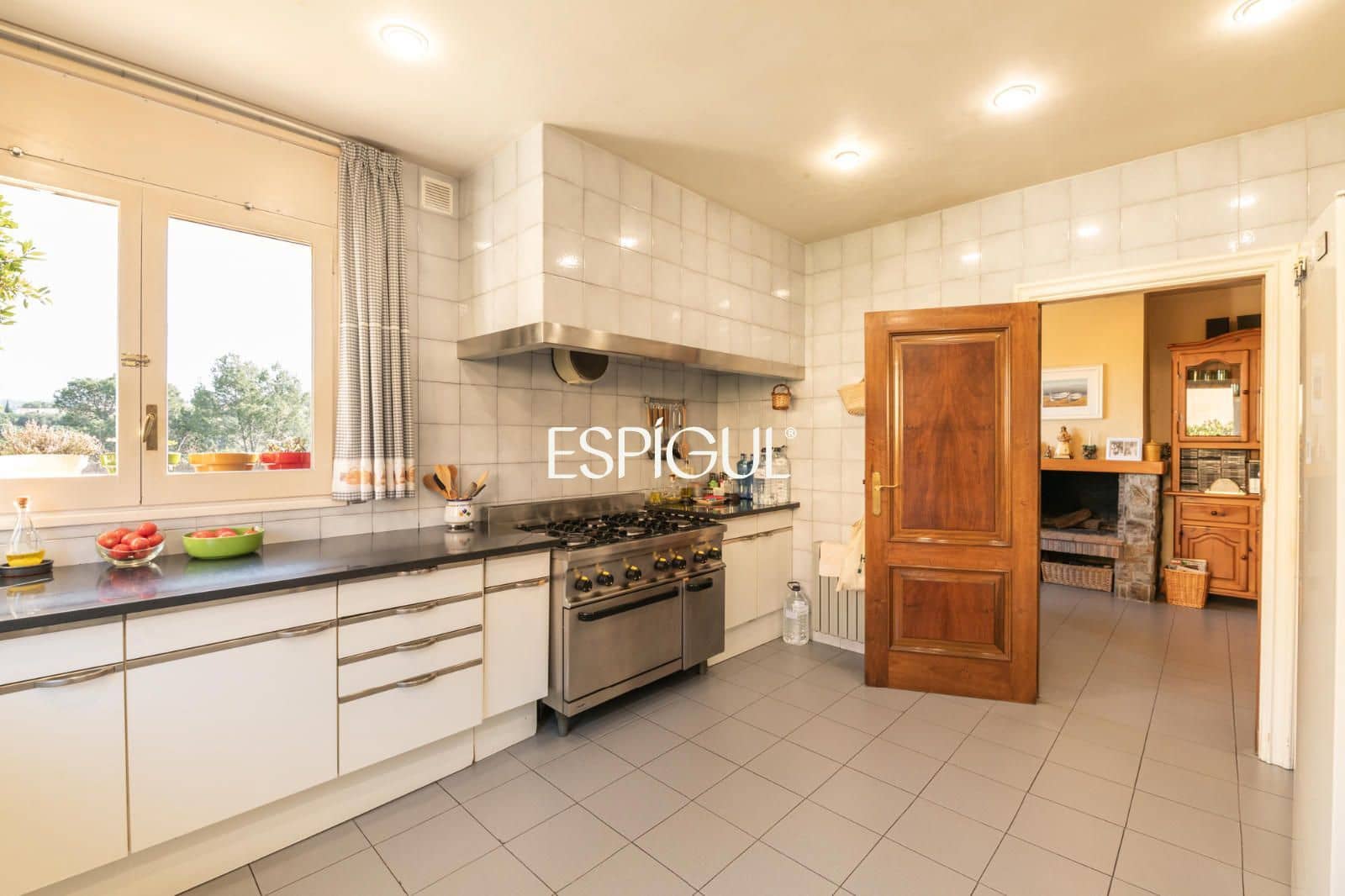 7 sypialnia Willa na sprzedaż w Sant Cugat del Valles z basenem garażem - 1 950 000 € (Ref: 10016135)