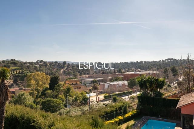 Chalet de 7 habitaciones en Sant Cugat del Vallès en venta con piscina garaje - 1.950.000 € (Ref: 10016135)