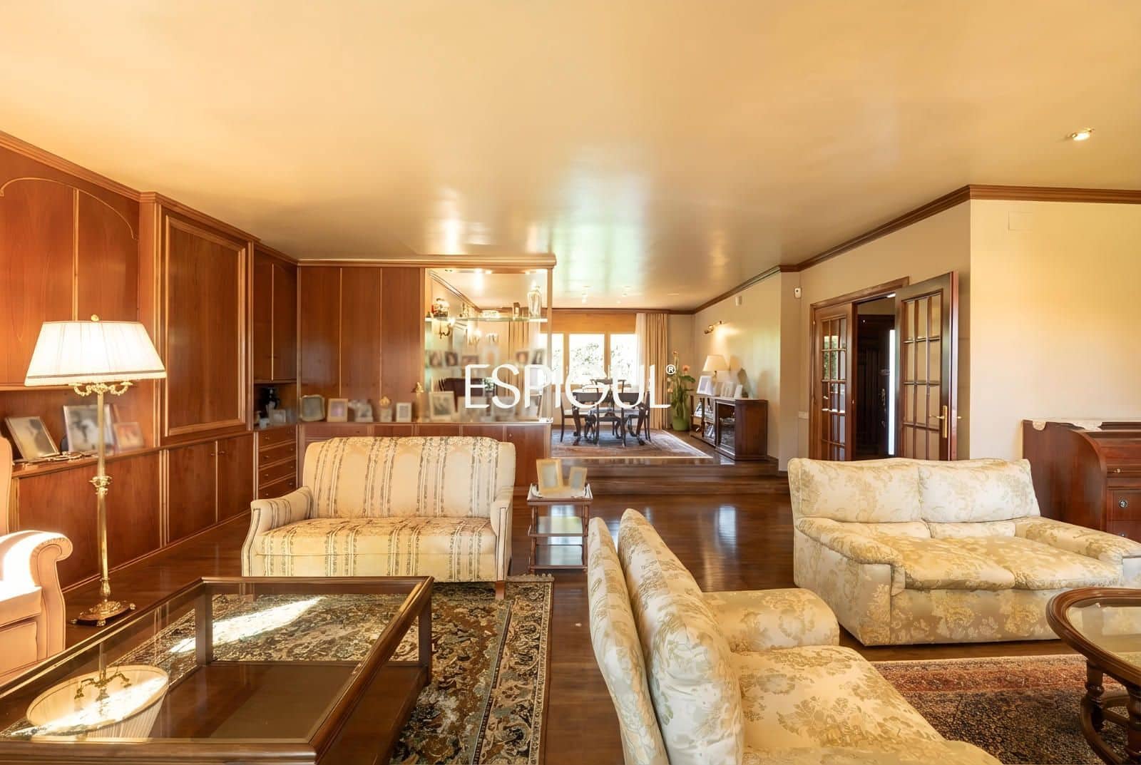 7 sypialnia Willa na sprzedaż w Sant Cugat del Valles z basenem garażem - 1 950 000 € (Ref: 10016135)