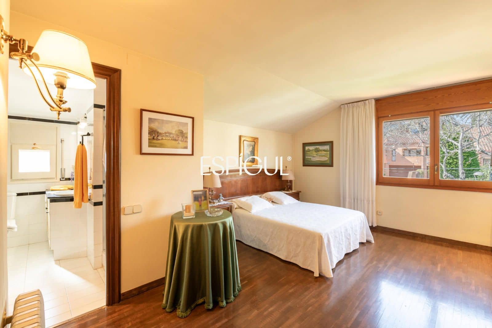 7 sypialnia Willa na sprzedaż w Sant Cugat del Valles z basenem garażem - 1 950 000 € (Ref: 10016135)
