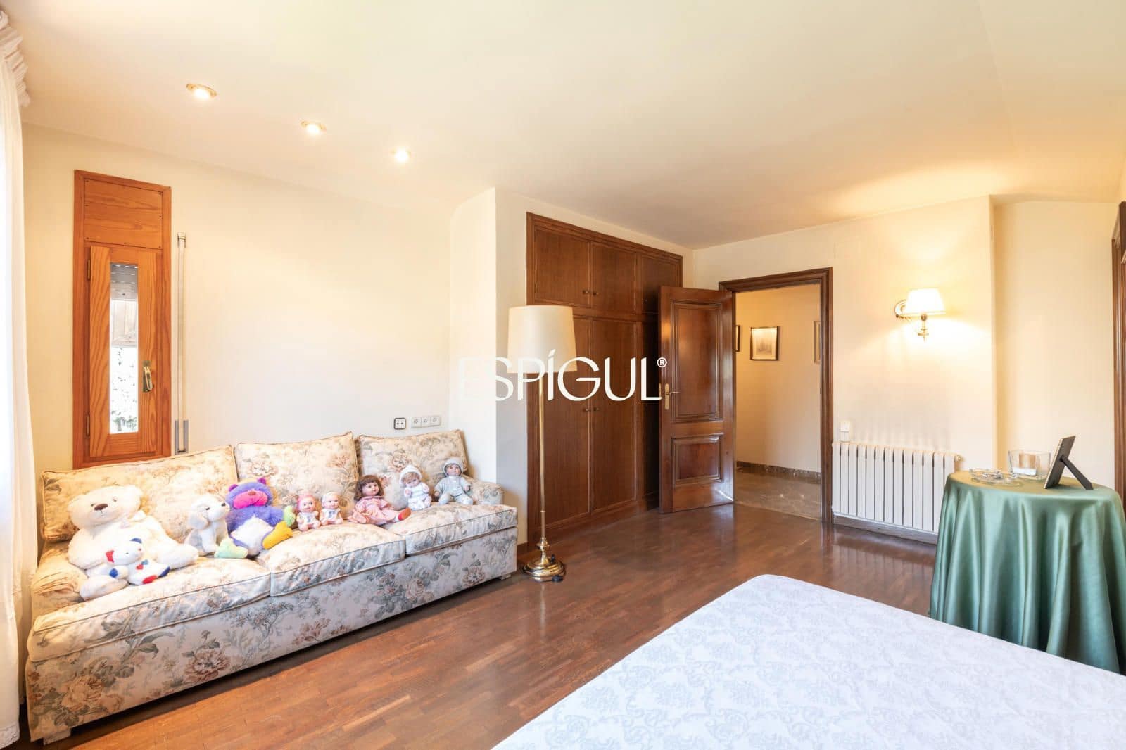7 sypialnia Willa na sprzedaż w Sant Cugat del Valles z basenem garażem - 1 950 000 € (Ref: 10016135)