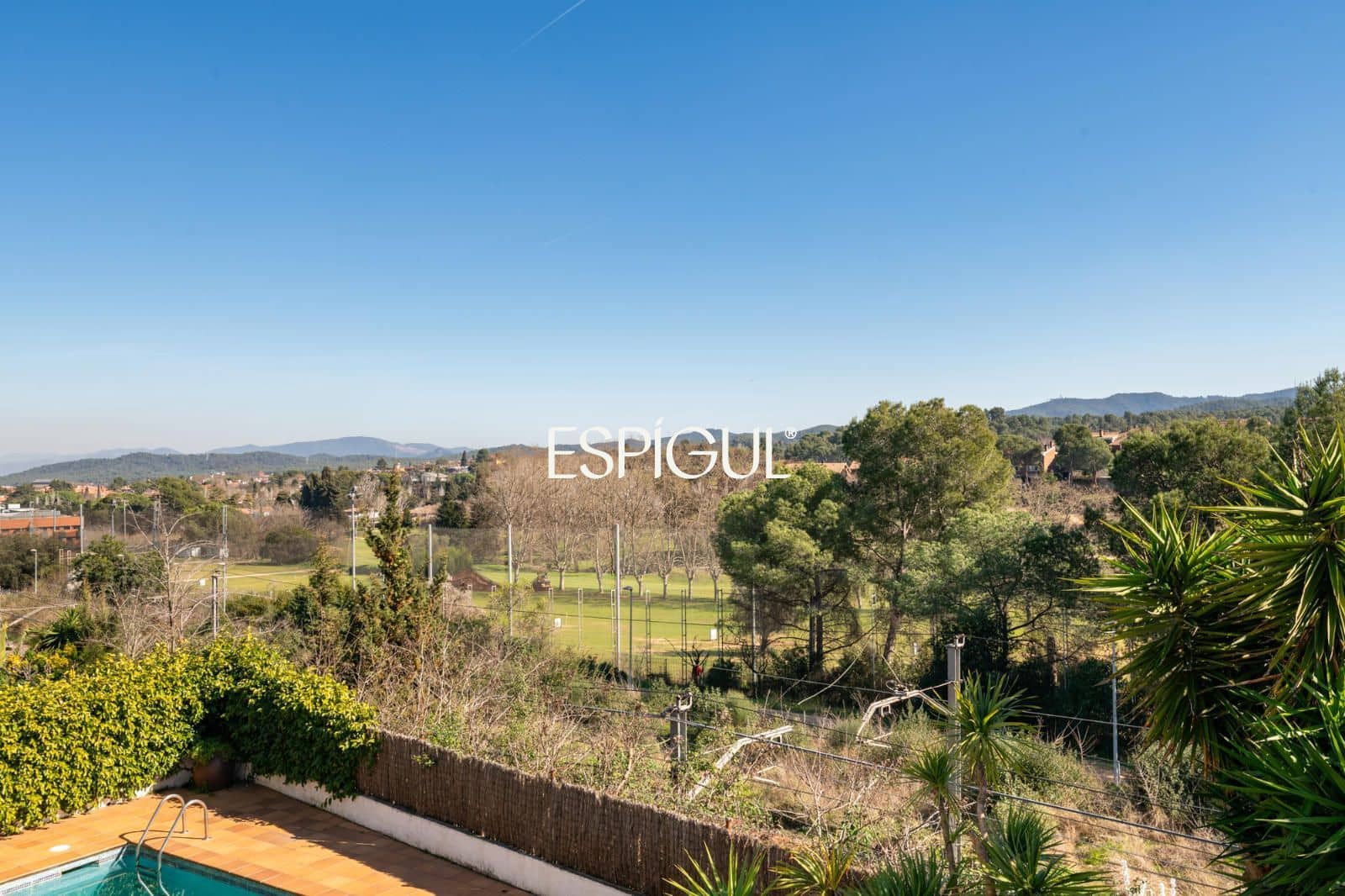 7 sypialnia Willa na sprzedaż w Sant Cugat del Valles z basenem garażem - 1 950 000 € (Ref: 10016135)