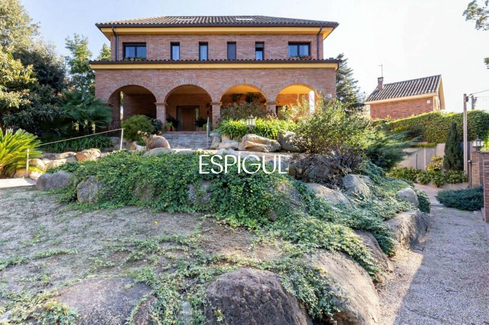 9 bedroom Villa for rent in Valldoreix with pool garage - € 7,000 (Ref: 10016136)