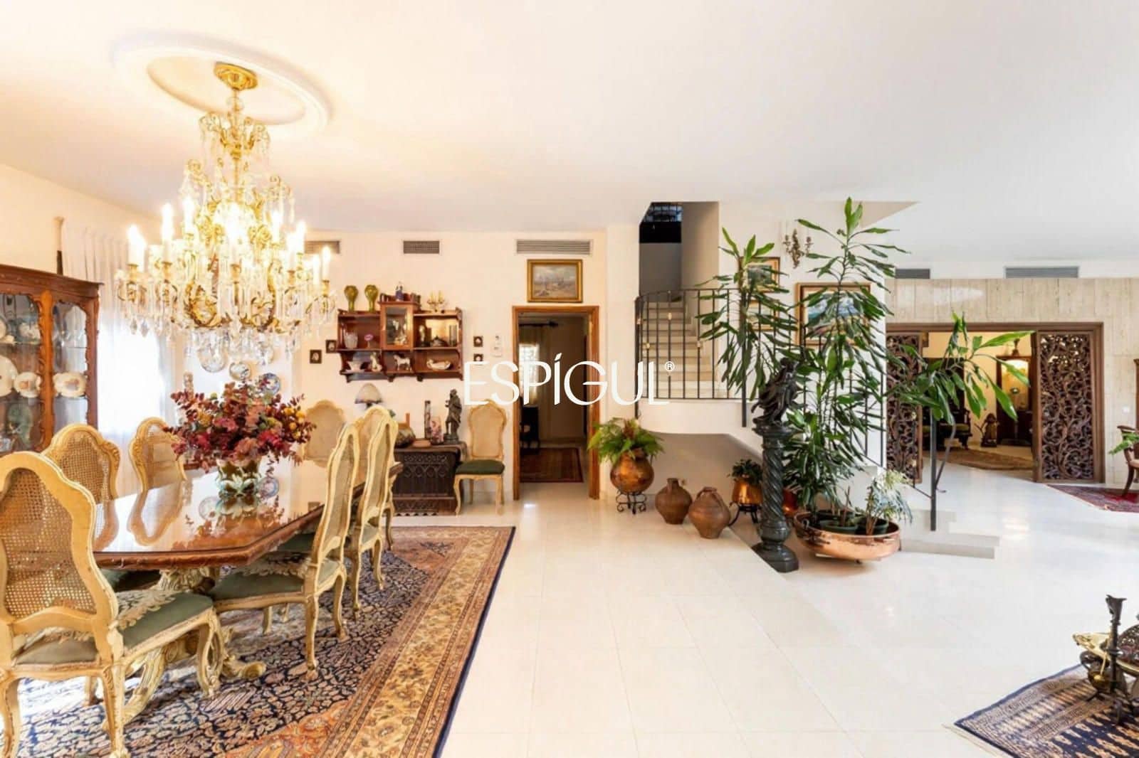 9 bedroom Villa for rent in Valldoreix with pool garage - € 7,000 (Ref: 10016136)