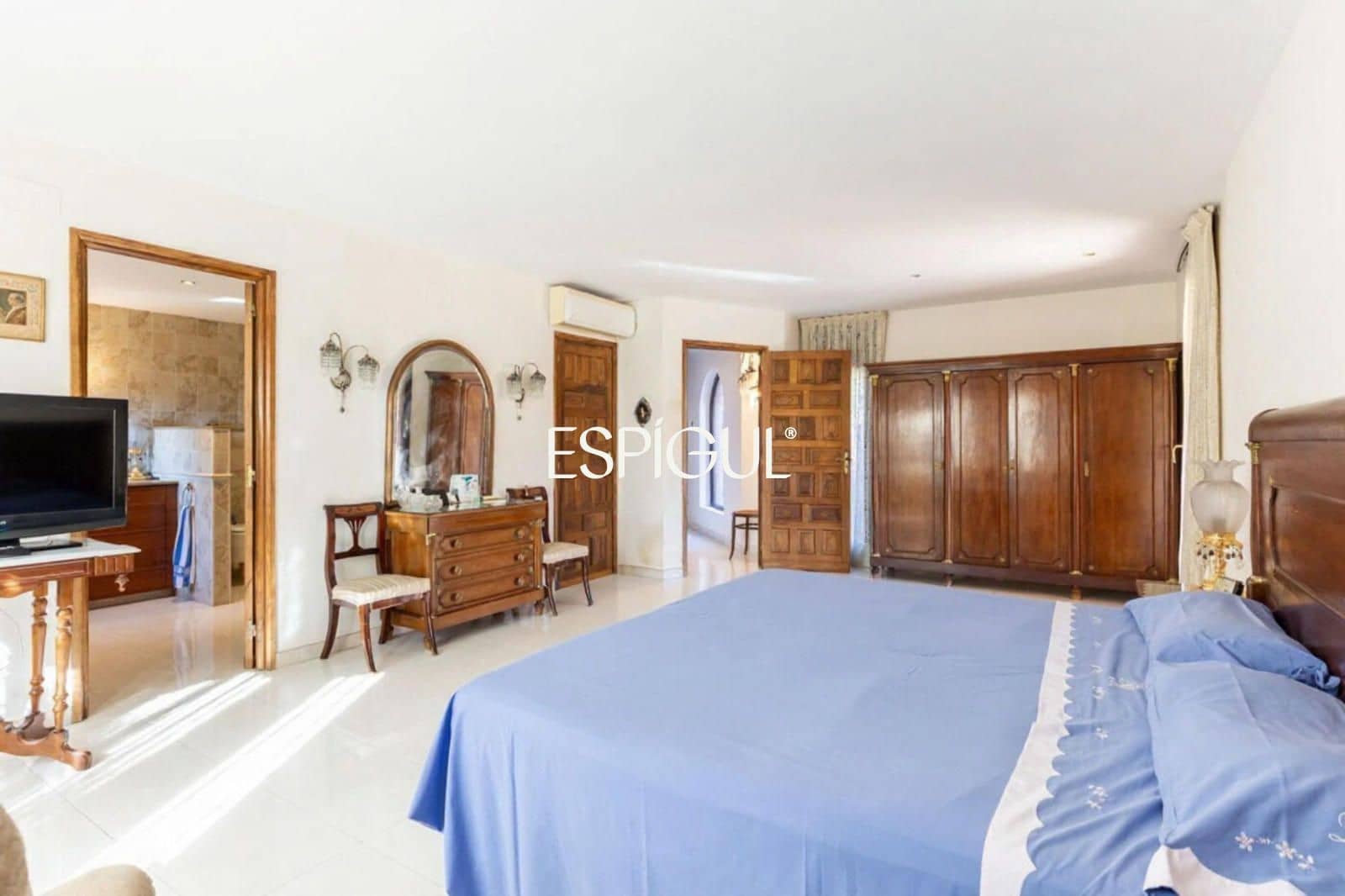 9 bedroom Villa for rent in Valldoreix with pool garage - € 7,000 (Ref: 10016136)
