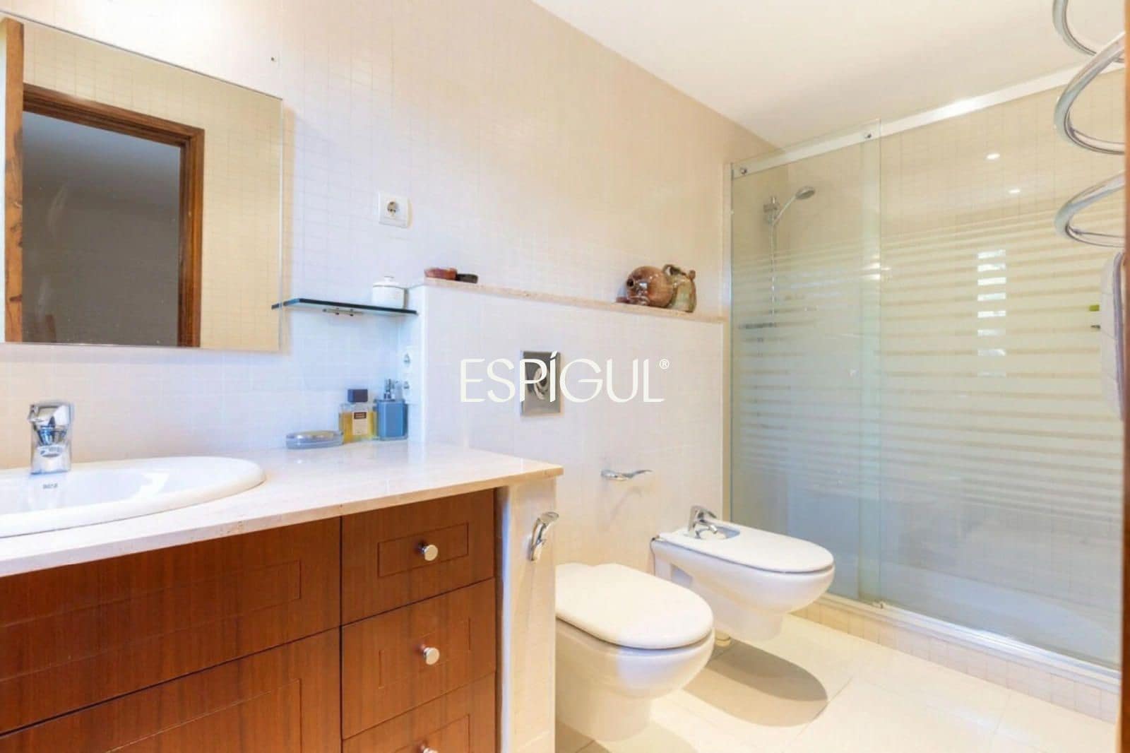 9 bedroom Villa for rent in Valldoreix with pool garage - € 7,000 (Ref: 10016136)