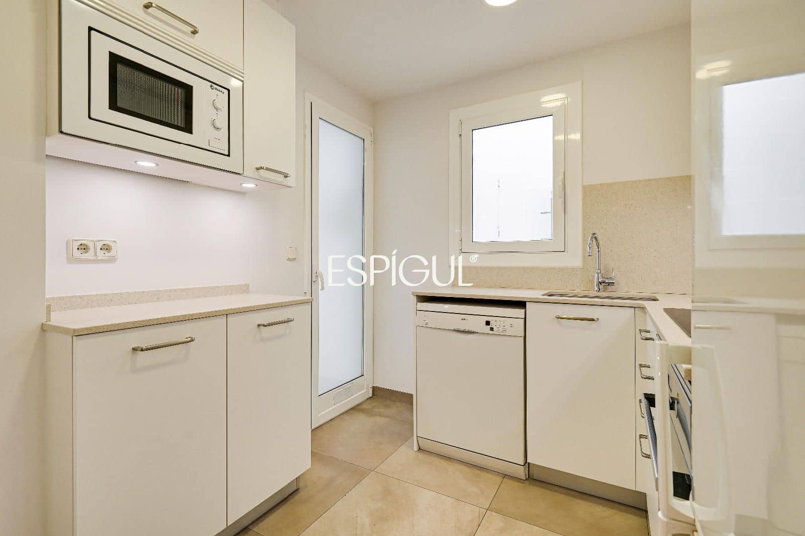 4 soverom Leilighet til salgs i Sant Cugat del Valles - € 635 000 (Ref: 10016137)