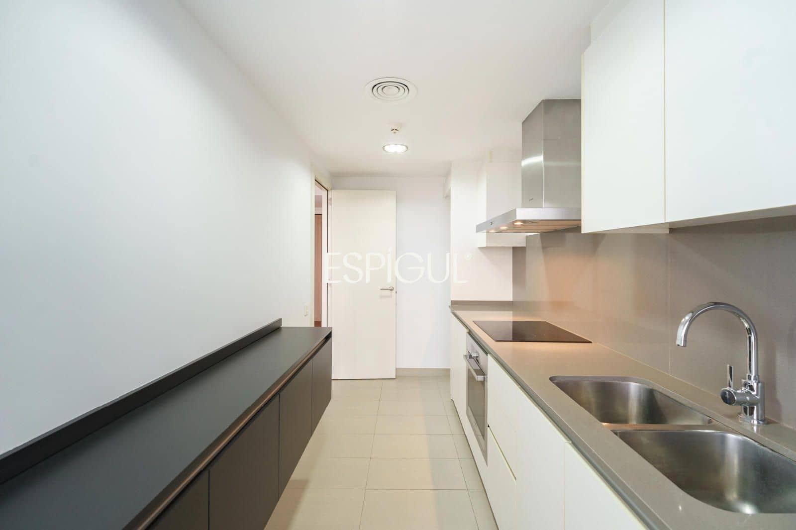 2 soverom Leilighet til salgs i Sant Cugat del Valles med svømmebasseng garasje - € 640 000 (Ref: 10016139)