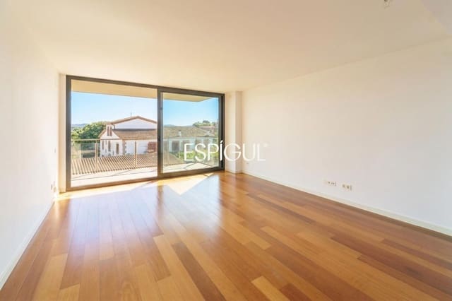 2 soverom Leilighet til salgs i Sant Cugat del Vallès med svømmebasseng garasje - € 640 000 (Ref: 10016139)