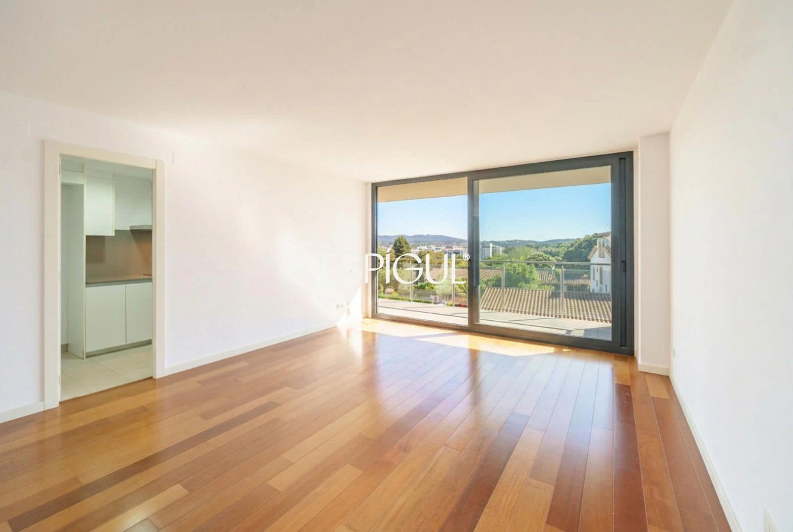 2 soverom Leilighet til salgs i Sant Cugat del Valles med svømmebasseng garasje - € 640 000 (Ref: 10016139)