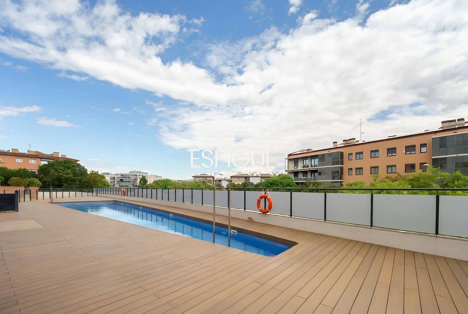 2 soverom Leilighet til salgs i Sant Cugat del Valles med svømmebasseng garasje - € 640 000 (Ref: 10016139)