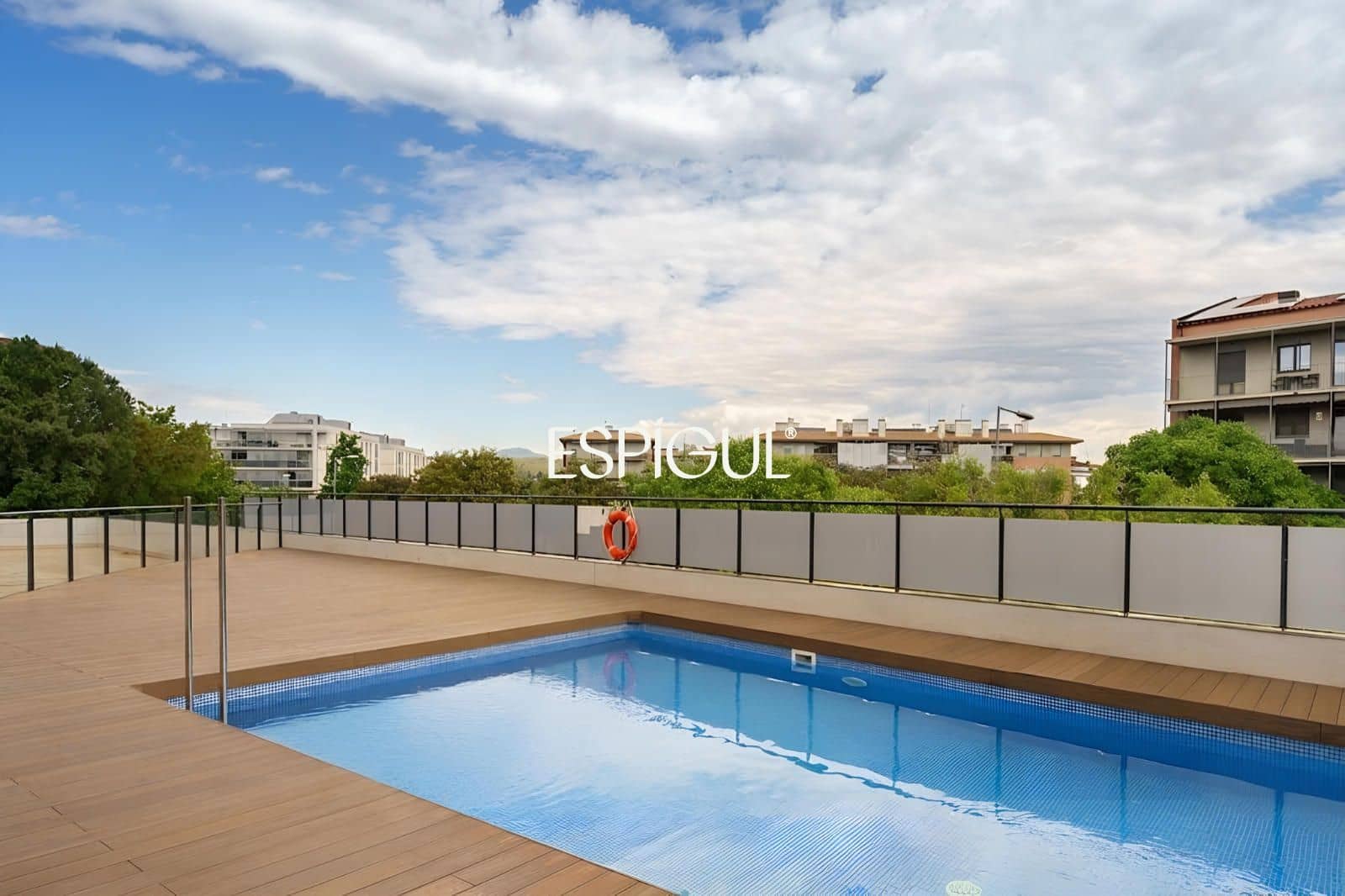 2 soverom Leilighet til salgs i Sant Cugat del Valles med svømmebasseng garasje - € 640 000 (Ref: 10016139)