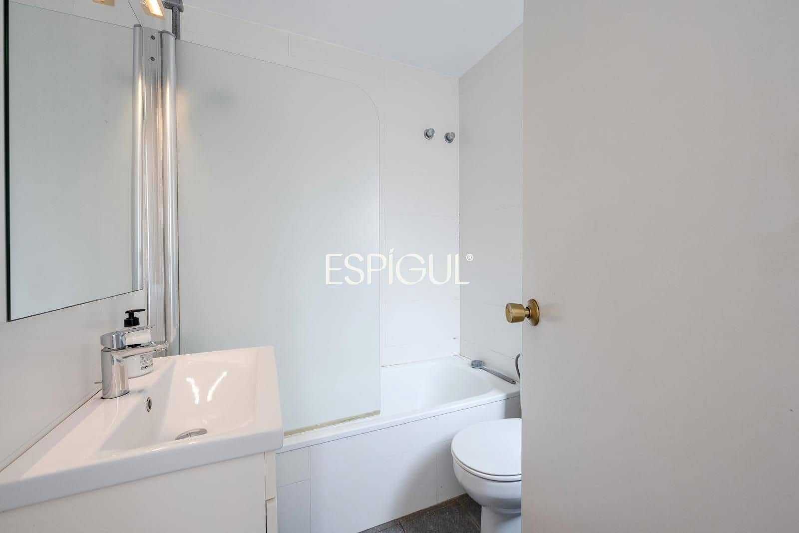 4 bedroom Townhouse for sale in Sant Cugat del Valles with pool garage - € 895,000 (Ref: 10016140)