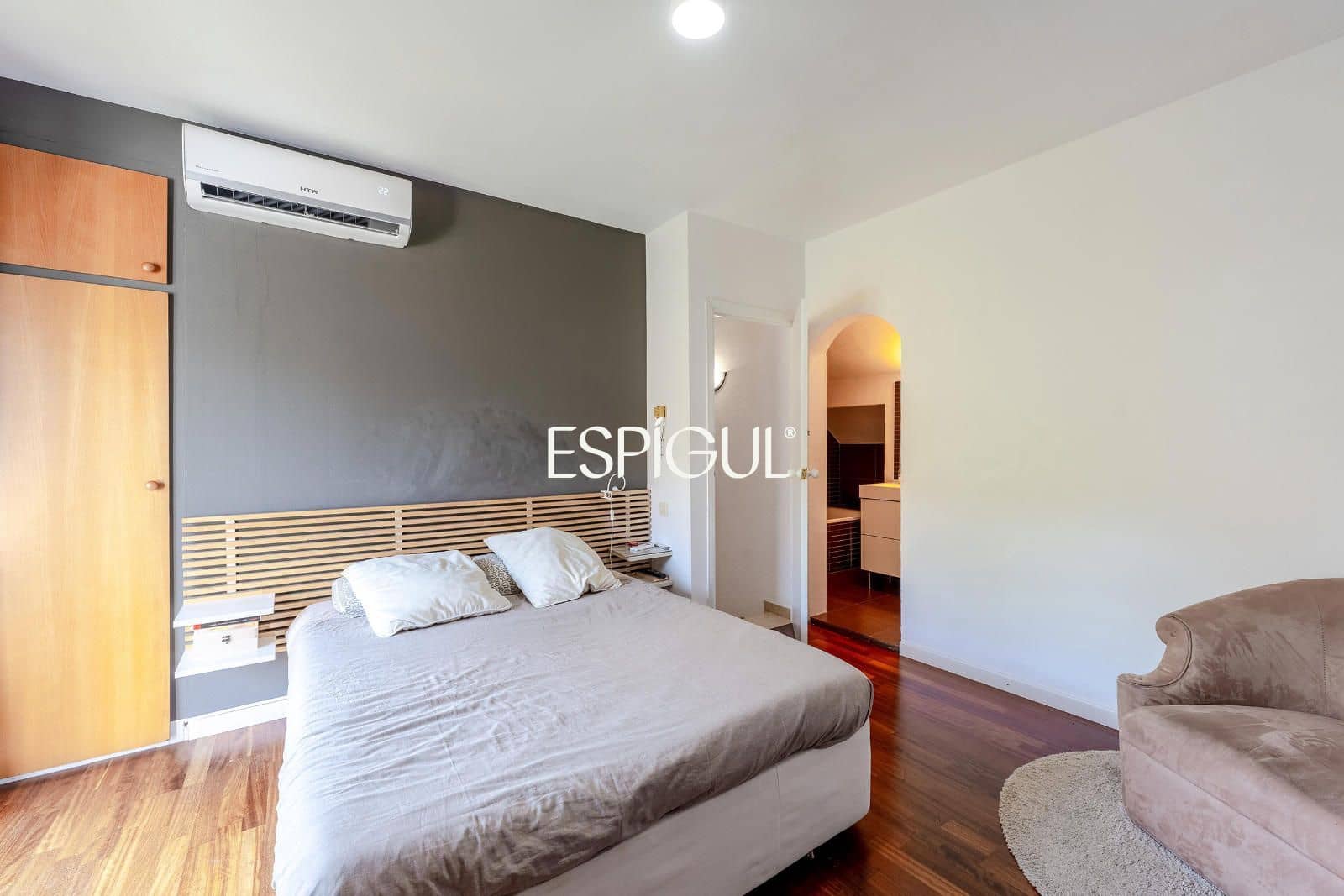 4 bedroom Townhouse for sale in Sant Cugat del Valles with pool garage - € 895,000 (Ref: 10016140)