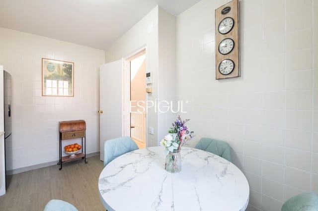 4 sypialnia Dom na sprzedaż w Sant Cugat del Vallès z basenem garażem - 959 000 € (Ref: 10016141)
