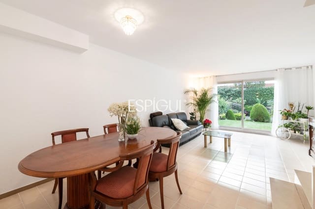 4 sypialnia Dom na sprzedaż w Sant Cugat del Vallès z basenem garażem - 959 000 € (Ref: 10016141)
