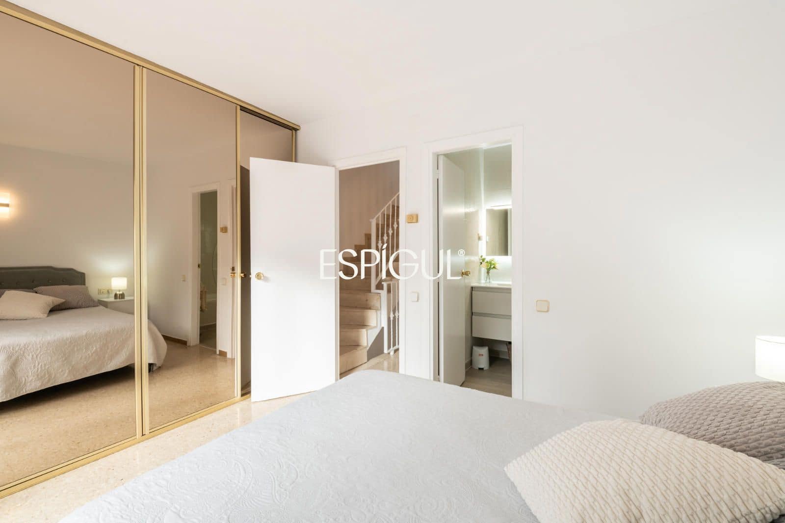 4 bedroom Townhouse for sale in Sant Cugat del Valles with pool garage - € 959,000 (Ref: 10016141)