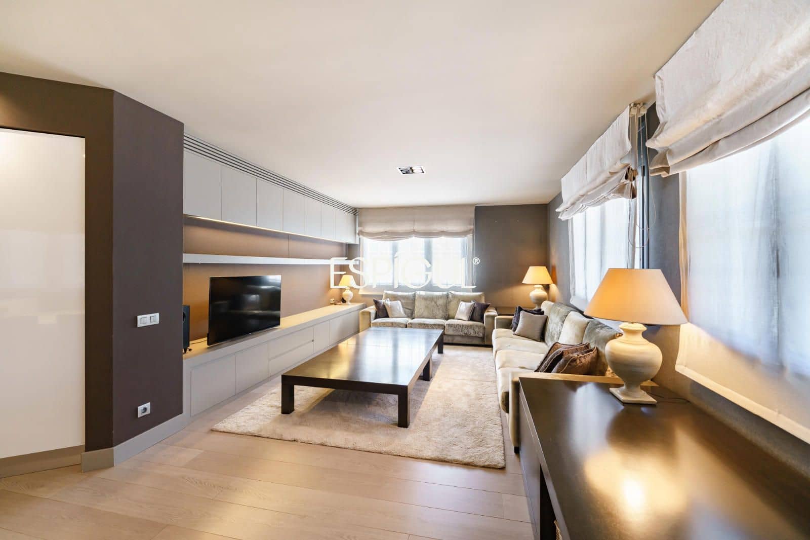3 sypialnia Mieszkanie na sprzedaż w Sant Cugat del Valles z basenem garażem - 899 000 € (Ref: 10016142)