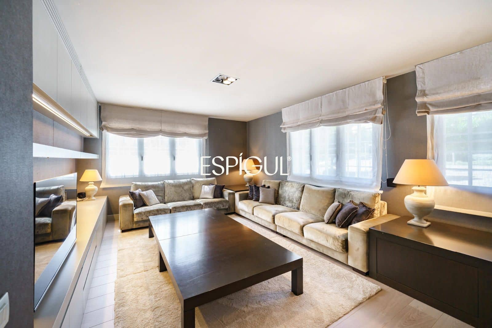 3 sypialnia Mieszkanie na sprzedaż w Sant Cugat del Valles z basenem garażem - 899 000 € (Ref: 10016142)