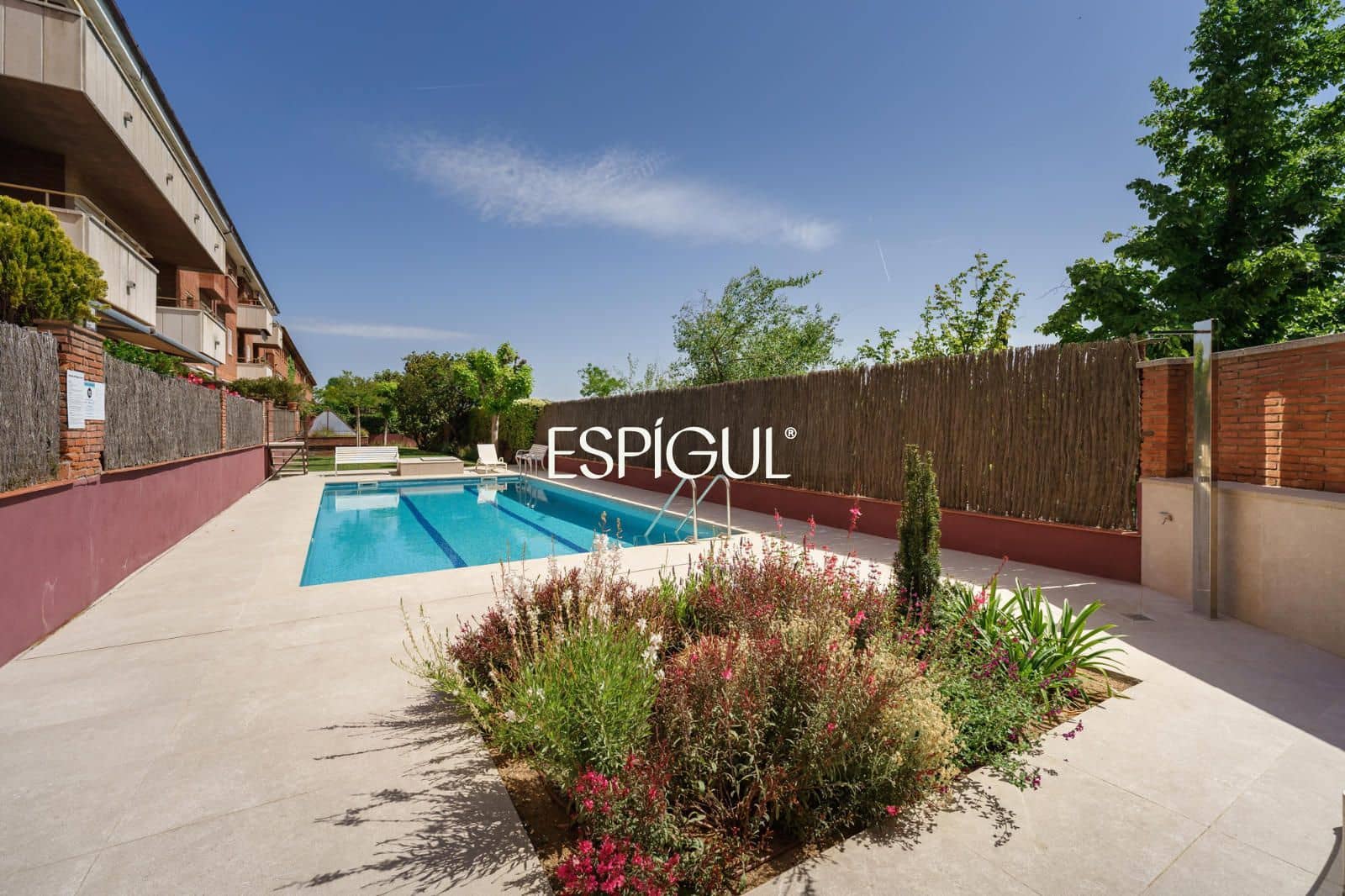 3 sypialnia Mieszkanie na sprzedaż w Sant Cugat del Valles z basenem garażem - 899 000 € (Ref: 10016142)