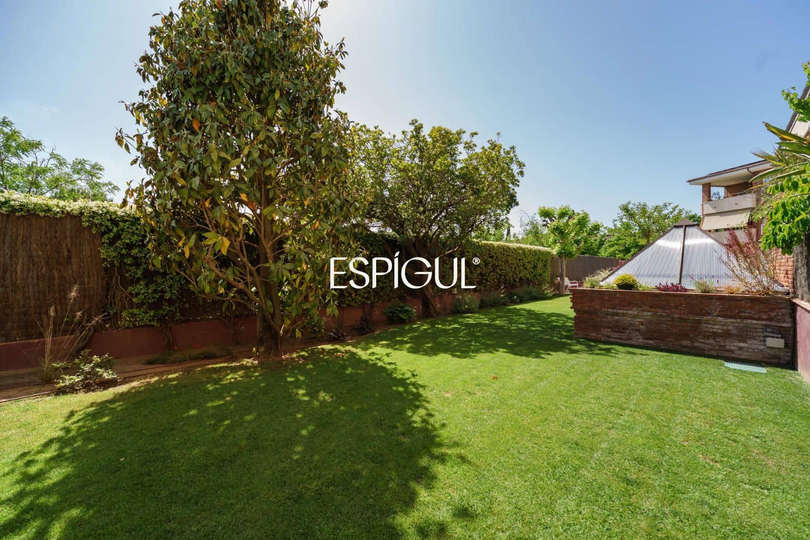 3 sypialnia Mieszkanie na sprzedaż w Sant Cugat del Valles z basenem garażem - 899 000 € (Ref: 10016142)