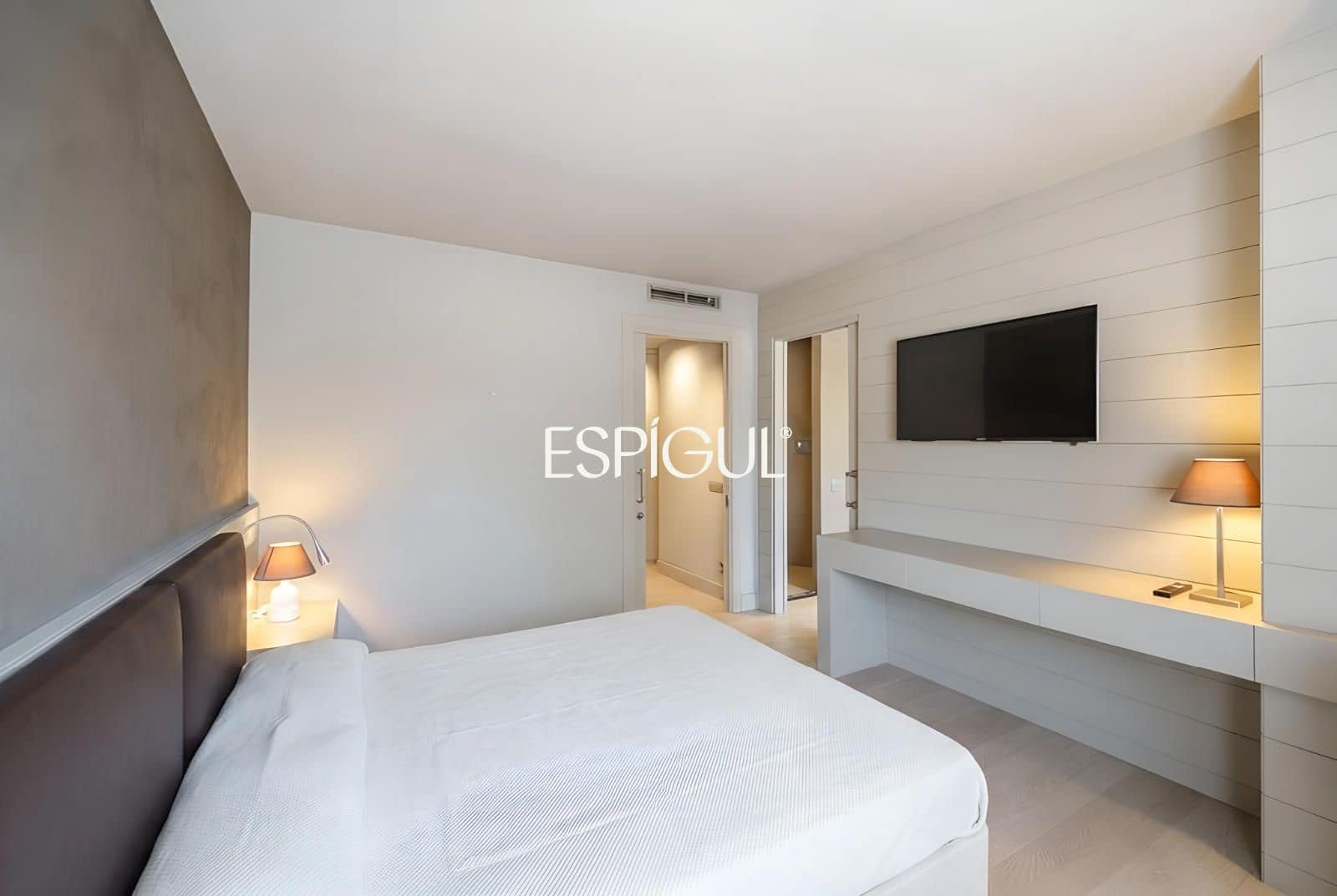 3 sypialnia Mieszkanie na sprzedaż w Sant Cugat del Valles z basenem garażem - 899 000 € (Ref: 10016142)
