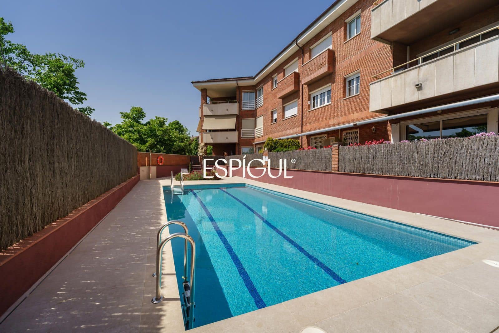3 sypialnia Mieszkanie na sprzedaż w Sant Cugat del Valles z basenem garażem - 899 000 € (Ref: 10016142)