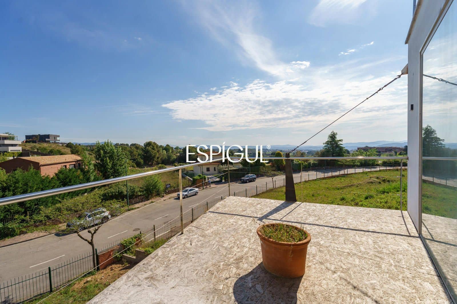 4 bedroom Villa for sale in Sant Esteve Sesrovires with pool garage - € 795,000 (Ref: 10016143)