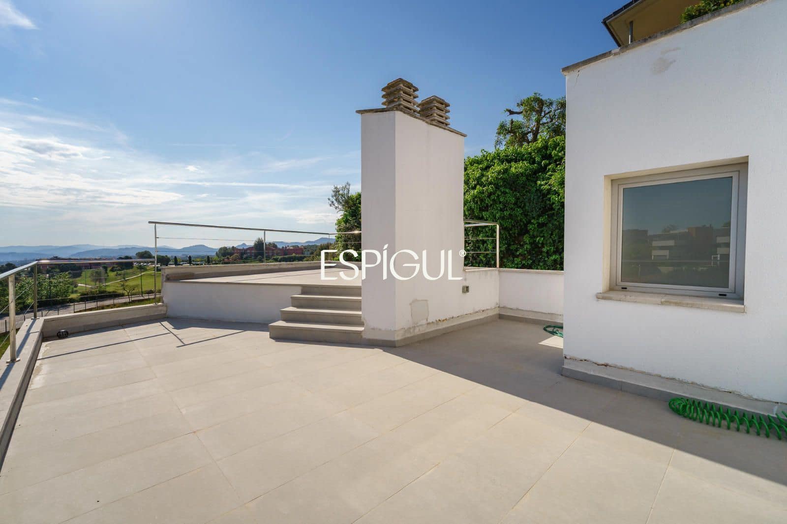 4 bedroom Villa for sale in Sant Esteve Sesrovires with pool garage - € 795,000 (Ref: 10016143)