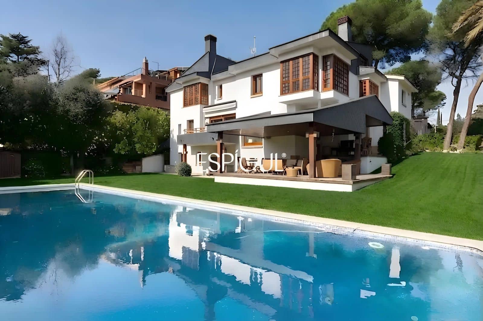 6 Zimmer Villa zu verkaufen in Sant Cugat del Valles mit Pool - 2.200.000 € (Ref: 10016144)
