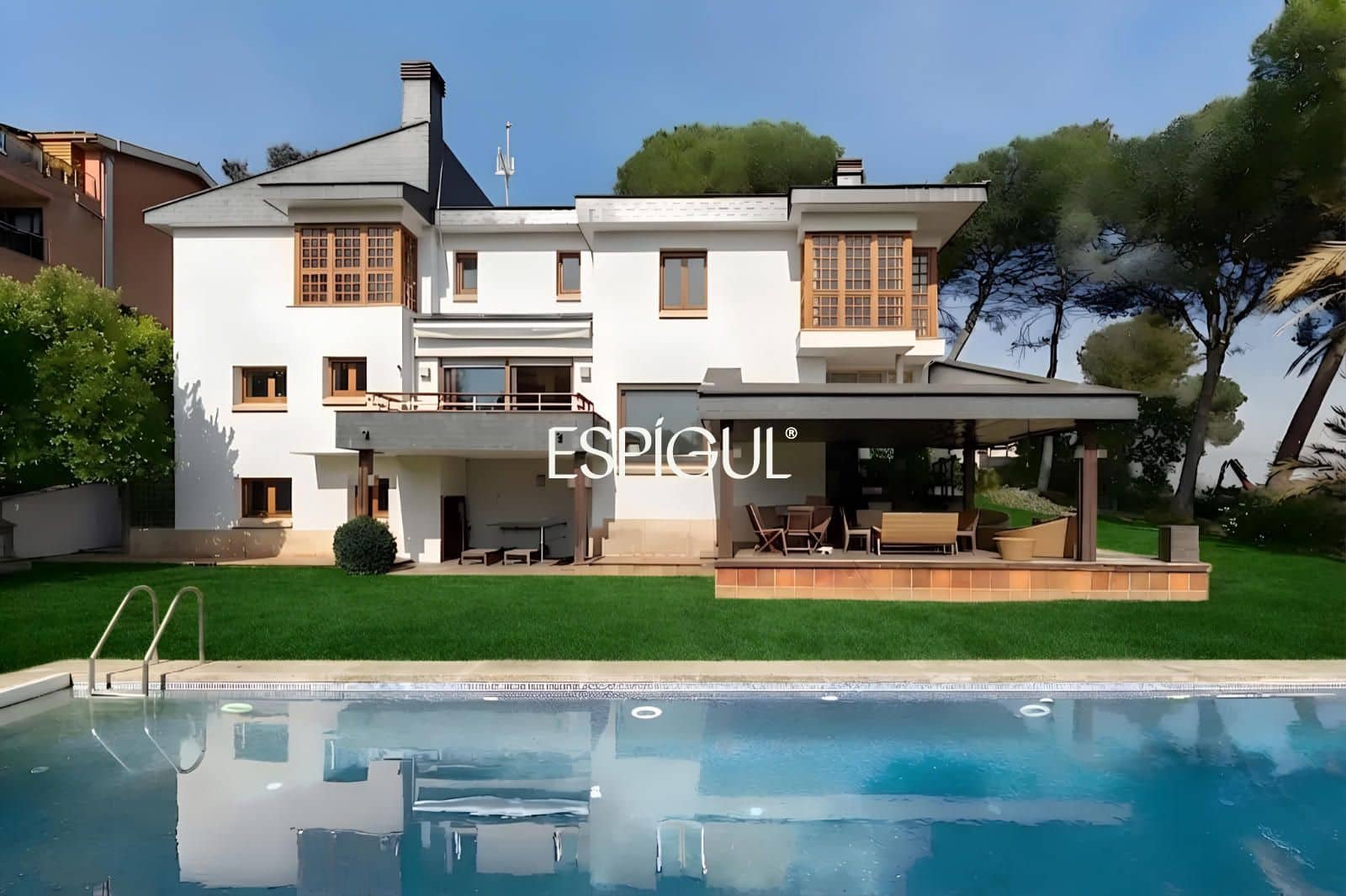 6 Zimmer Villa zu verkaufen in Sant Cugat del Valles mit Pool - 2.200.000 € (Ref: 10016144)