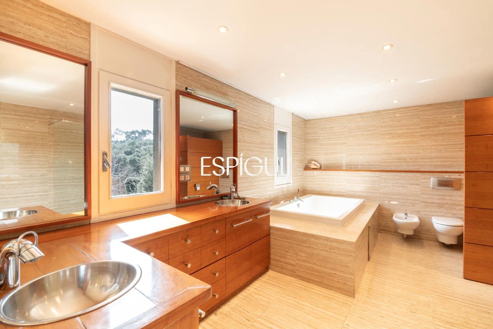 6 Zimmer Villa zu verkaufen in Sant Cugat del Valles mit Pool - 2.200.000 € (Ref: 10016144)