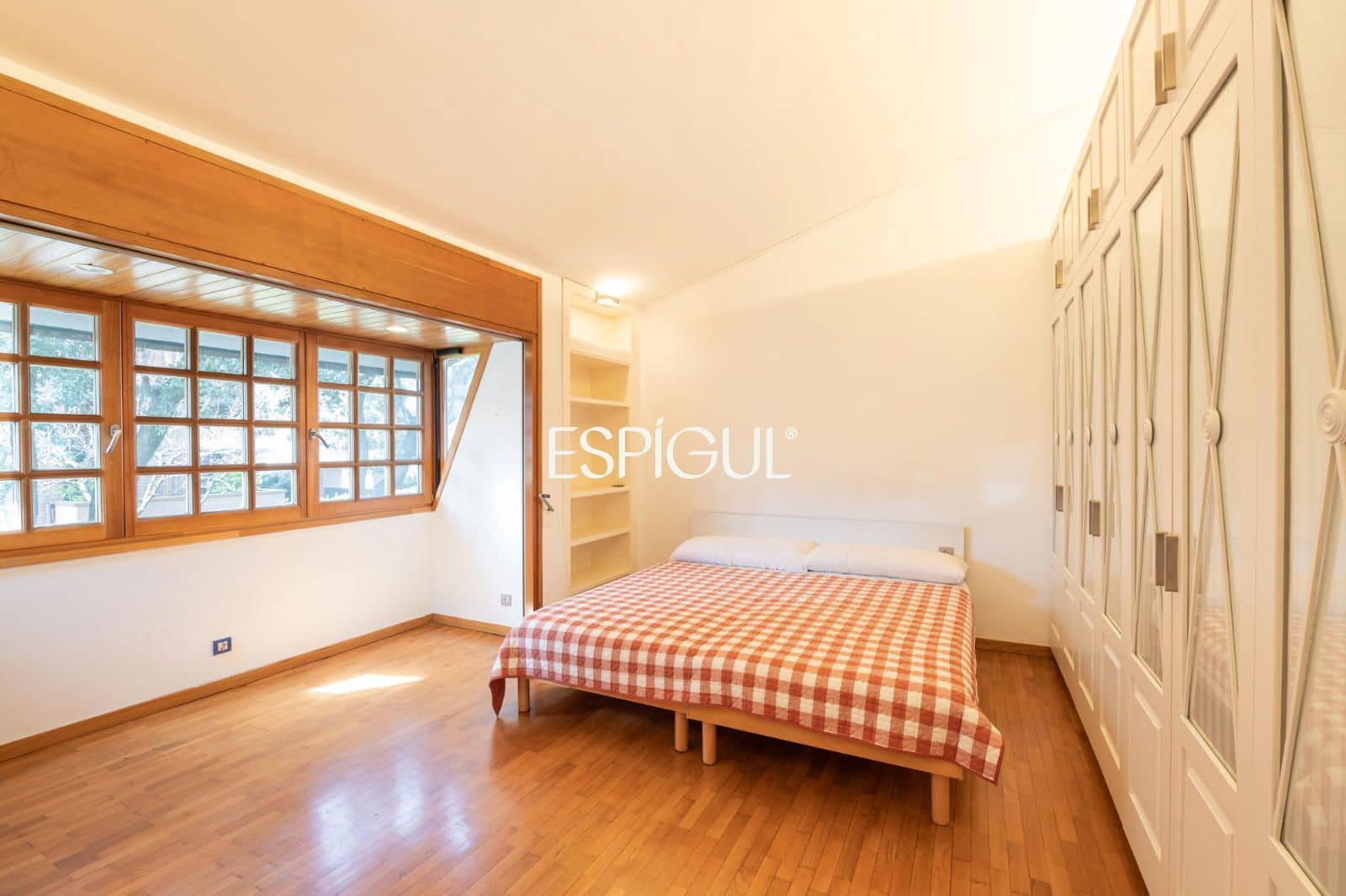 6 Zimmer Villa zu verkaufen in Sant Cugat del Valles mit Pool - 2.200.000 € (Ref: 10016144)
