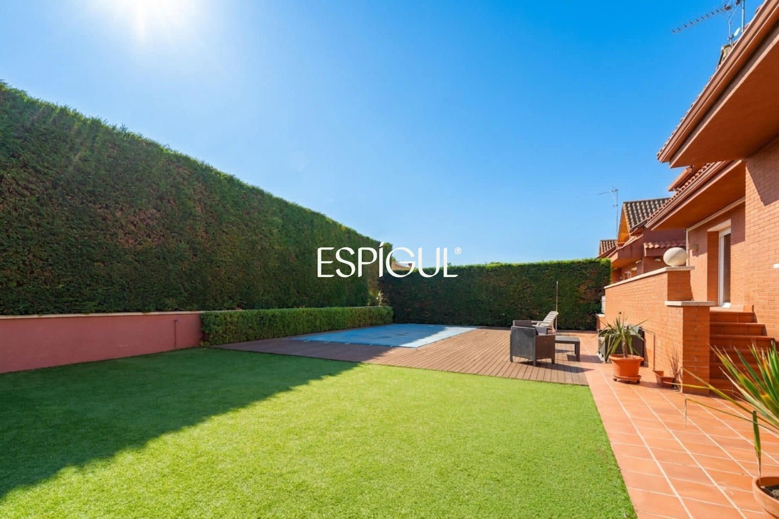 Chalet de 5 habitaciones en Sant Cugat del Vallès en venta con piscina garaje - 1.245.000 € (Ref: 10016145)
