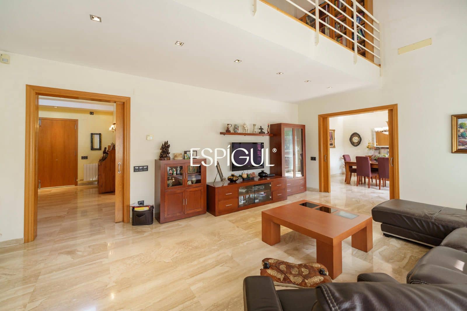 Chalet de 5 habitaciones en Sant Cugat del Vallès en venta con piscina garaje - 1.245.000 € (Ref: 10016145)