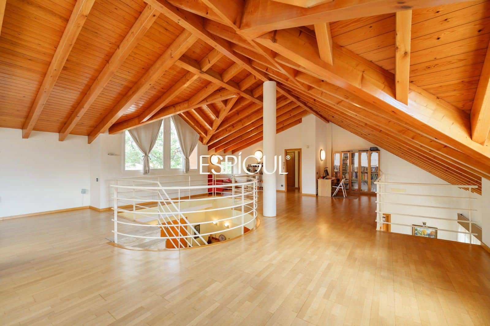 Chalet de 5 habitaciones en Sant Cugat del Vallès en venta con piscina garaje - 1.245.000 € (Ref: 10016145)