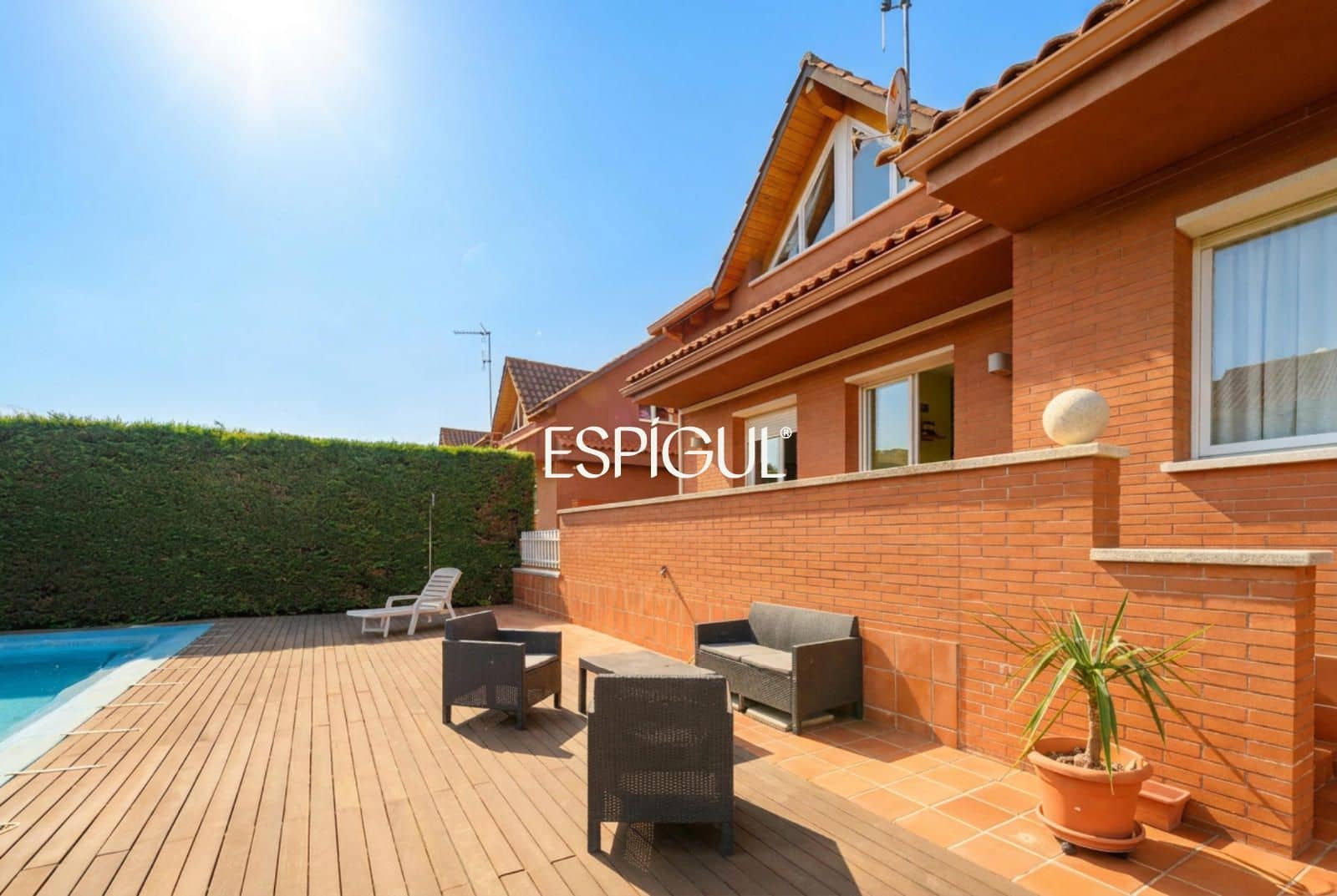 Chalet de 5 habitaciones en Sant Cugat del Vallès en venta con piscina garaje - 1.245.000 € (Ref: 10016145)
