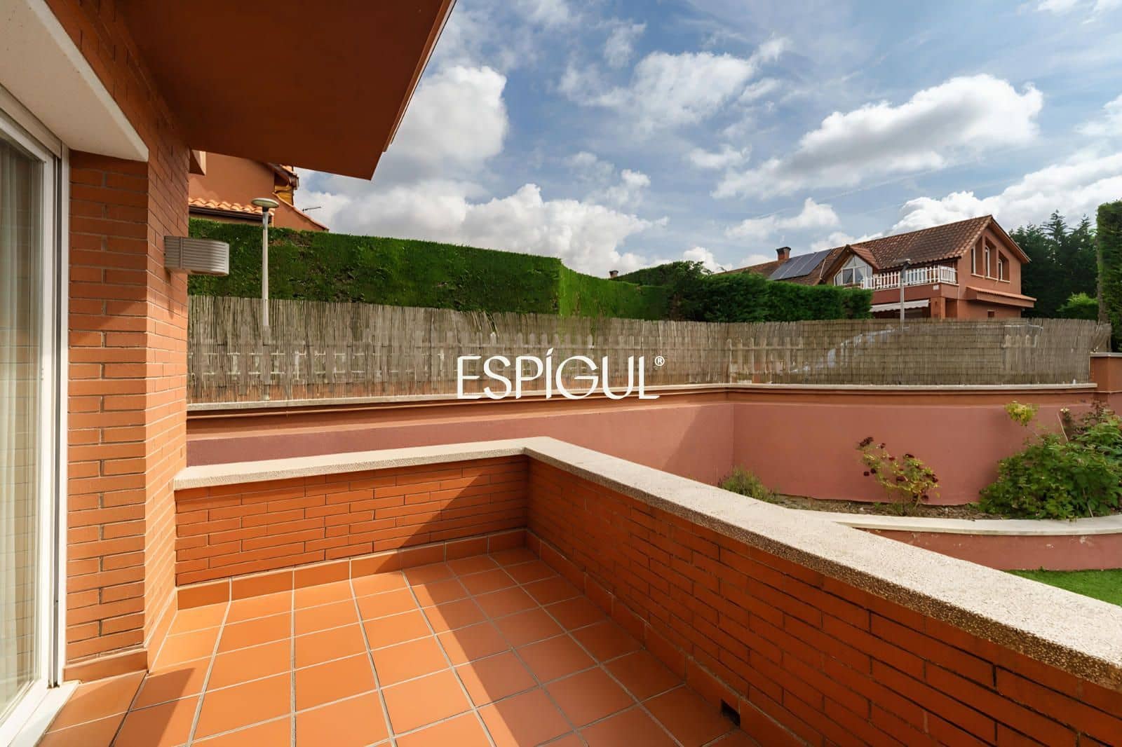 Chalet de 5 habitaciones en Sant Cugat del Vallès en venta con piscina garaje - 1.245.000 € (Ref: 10016145)