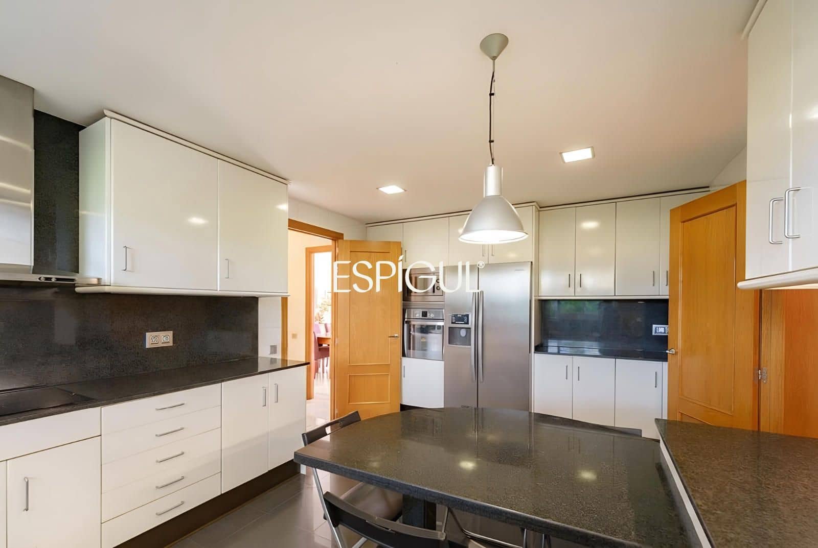 Chalet de 5 habitaciones en Sant Cugat del Vallès en venta con piscina garaje - 1.245.000 € (Ref: 10016145)
