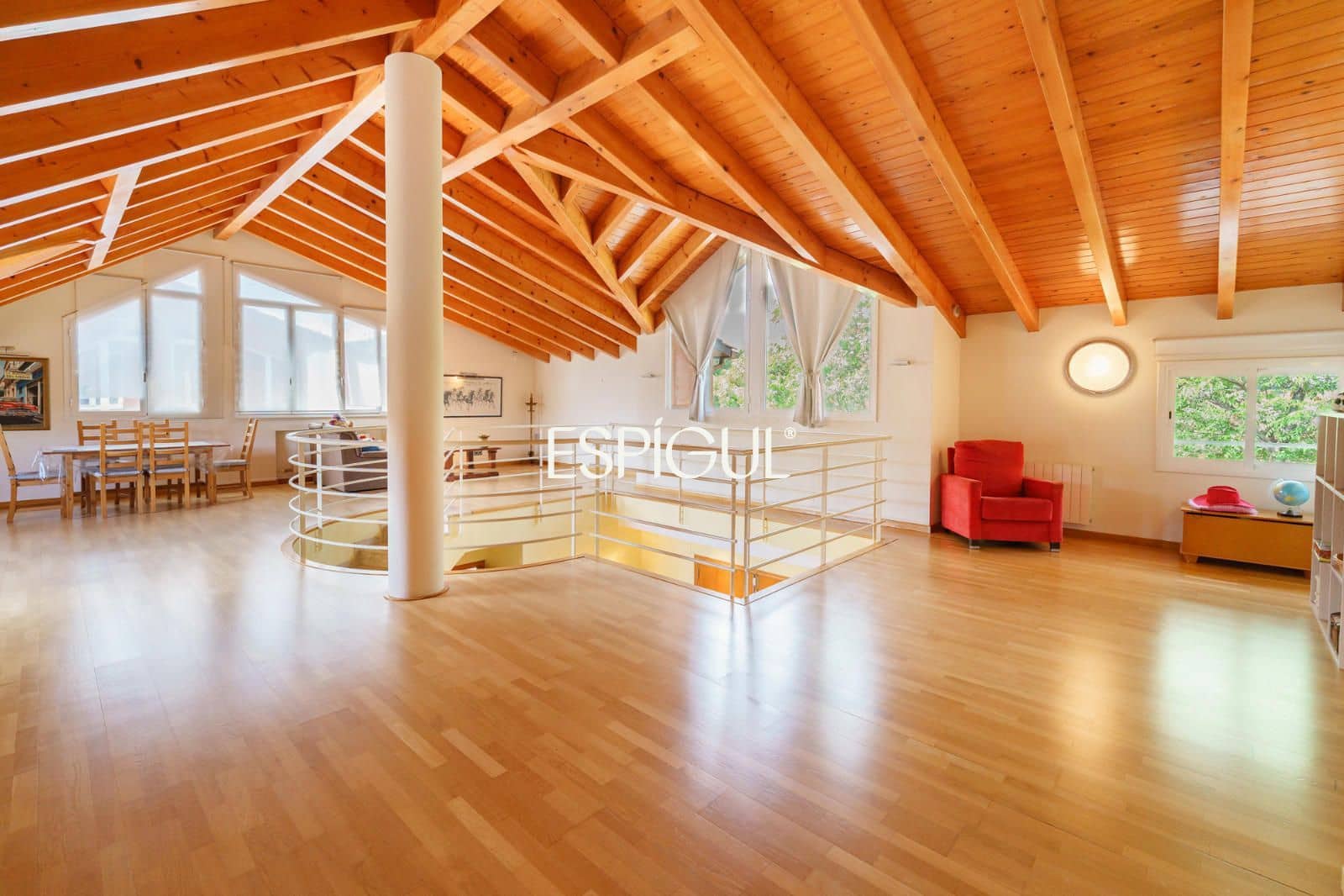 Chalet de 5 habitaciones en Sant Cugat del Vallès en venta con piscina garaje - 1.245.000 € (Ref: 10016145)
