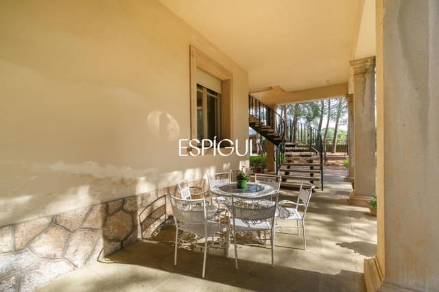 12 Zimmer Villa zu verkaufen in Terrassa mit Pool Garage - 1.850.000 € (Ref: 10016146)