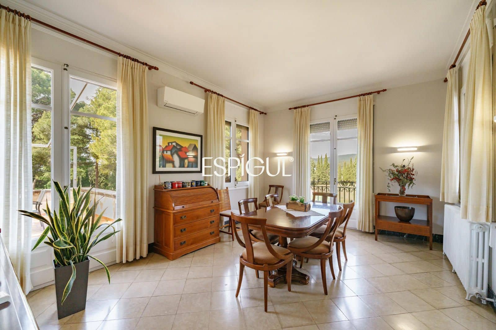 12 Zimmer Villa zu verkaufen in Terrassa mit Pool Garage - 1.850.000 € (Ref: 10016146)